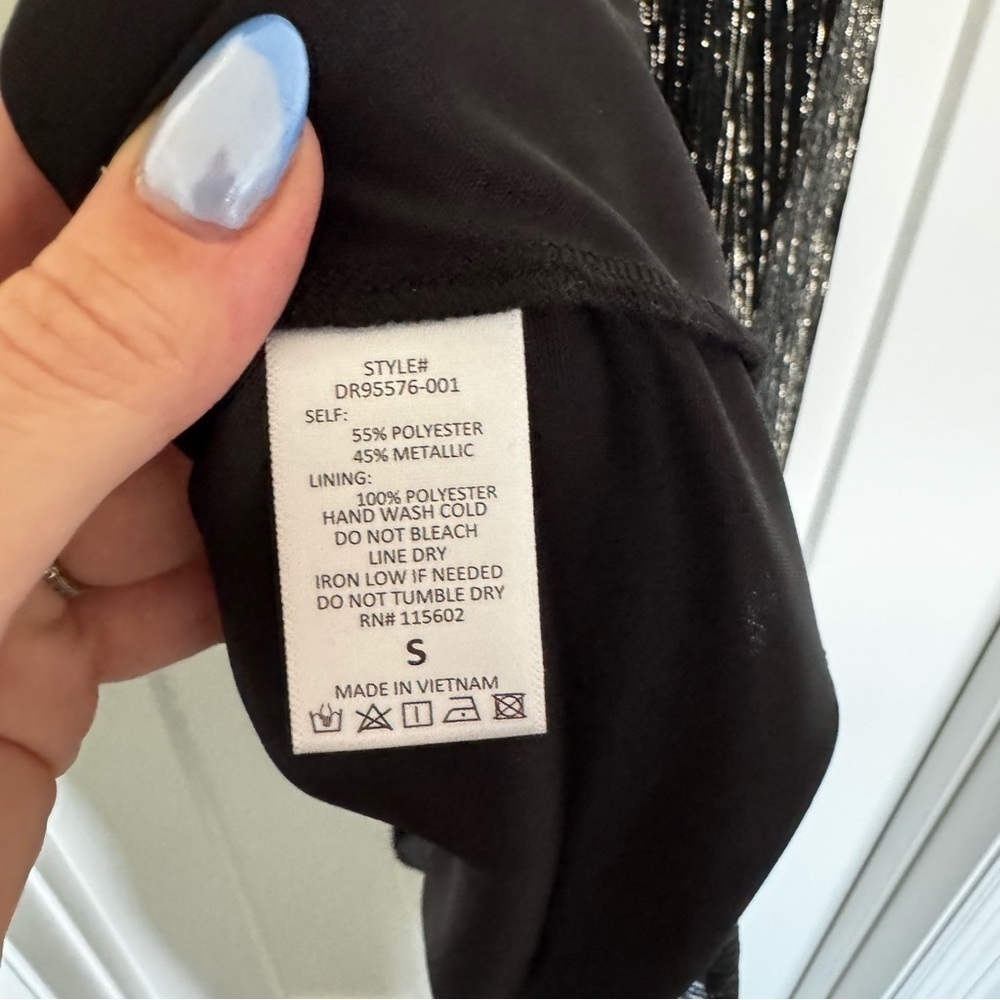All In Favor Nordstrom Dolman Plisse Midi Dress - Picture 6 of 8